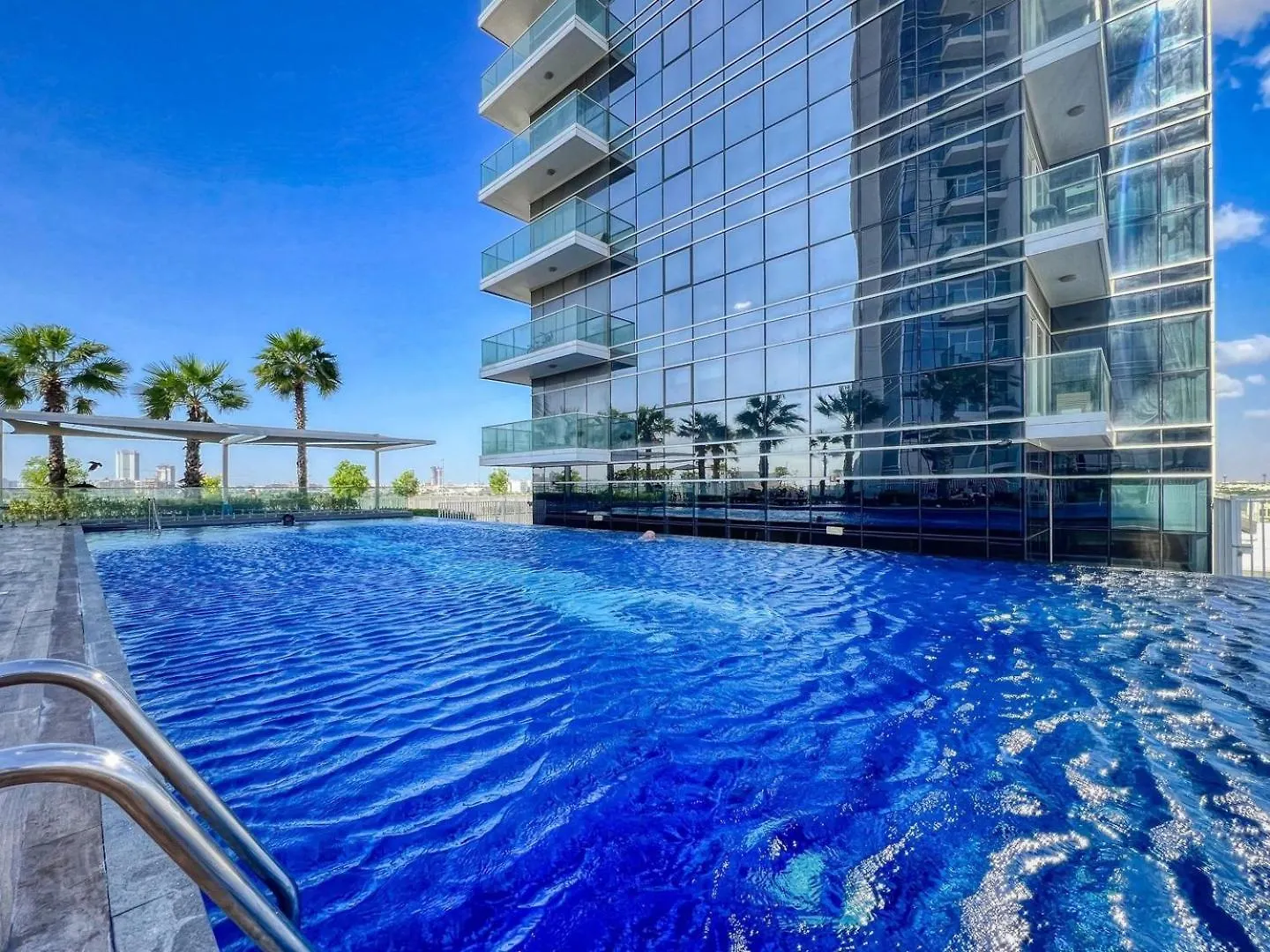 Guestready - Elegant Retreat At Damac Hills Apartment Dubai